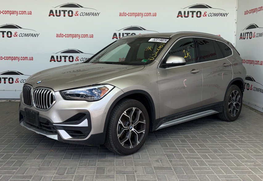 BMW X1 2021 Коричневий