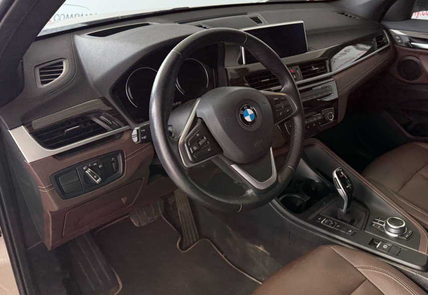 BMW X1 2021 Коричневий