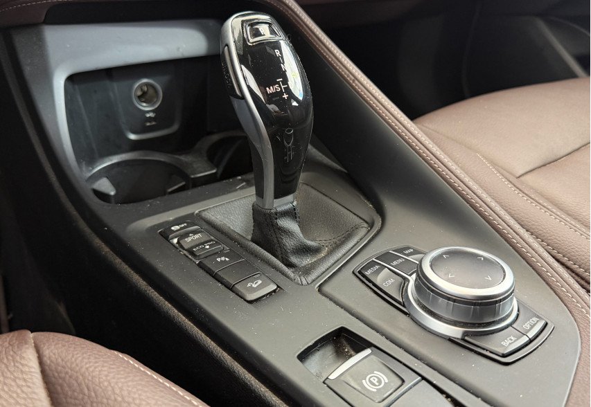 BMW X1 2021 Коричневий
