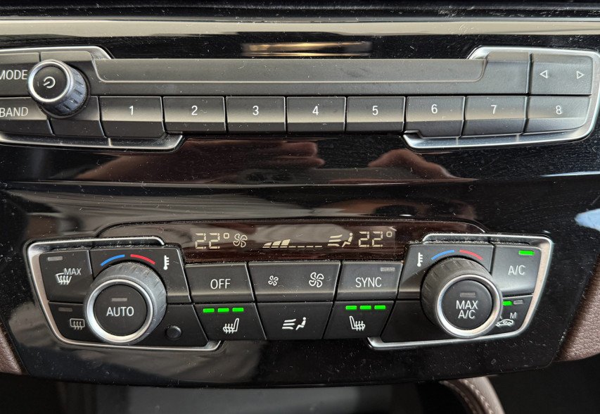 BMW X1 2021 Коричневий