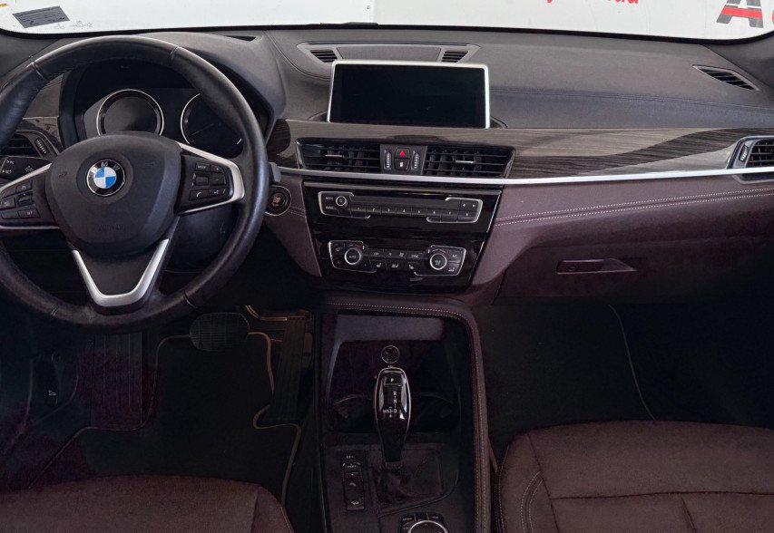BMW X1 2021 Коричневий