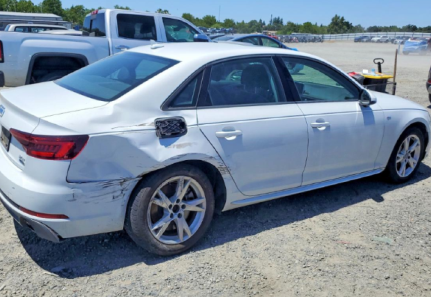 Audi A4 2018 білий