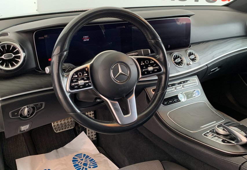 Mercedes-Benz E-Class 220d 2018 чорний