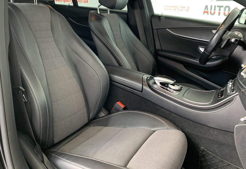 Mercedes-Benz E-Class 220d 2018 чорний