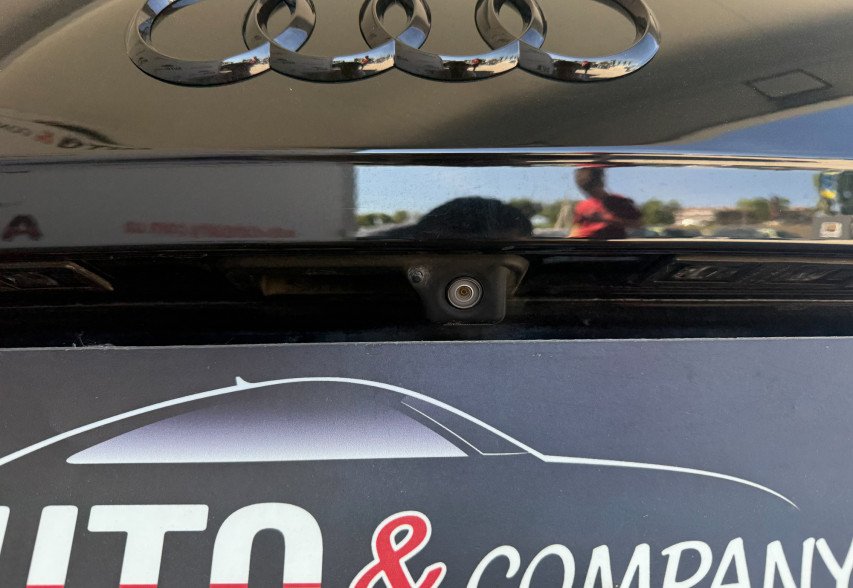 Audi SQ5 2018 Чорний