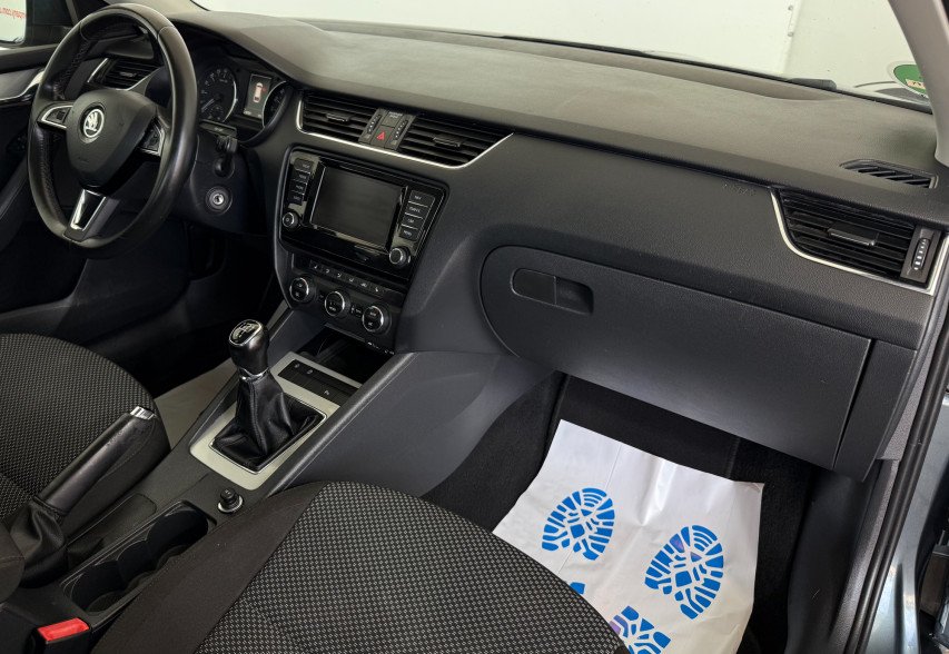 Skoda Octavia 2016 Сірий