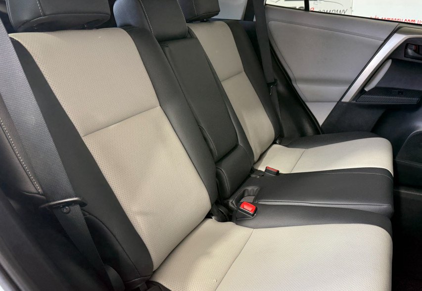 Toyota RAV4 2013 Білий