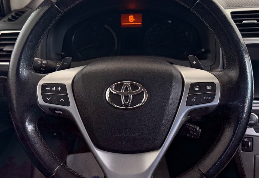Toyota Avensis 2012 Сірий