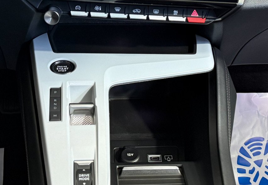 Peugeot 308 2022 Білий