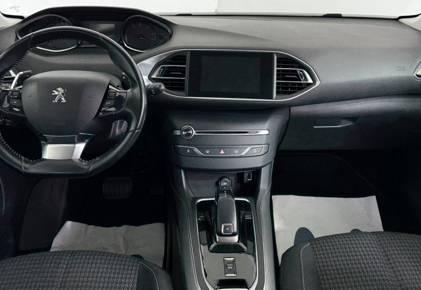 Peugeot 308 2018 Білий