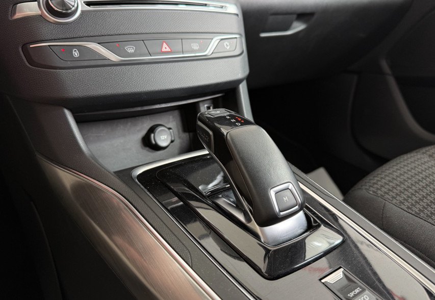 Peugeot 308 2018 Білий
