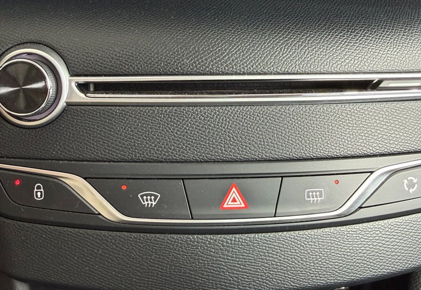 Peugeot 308 2018 Білий