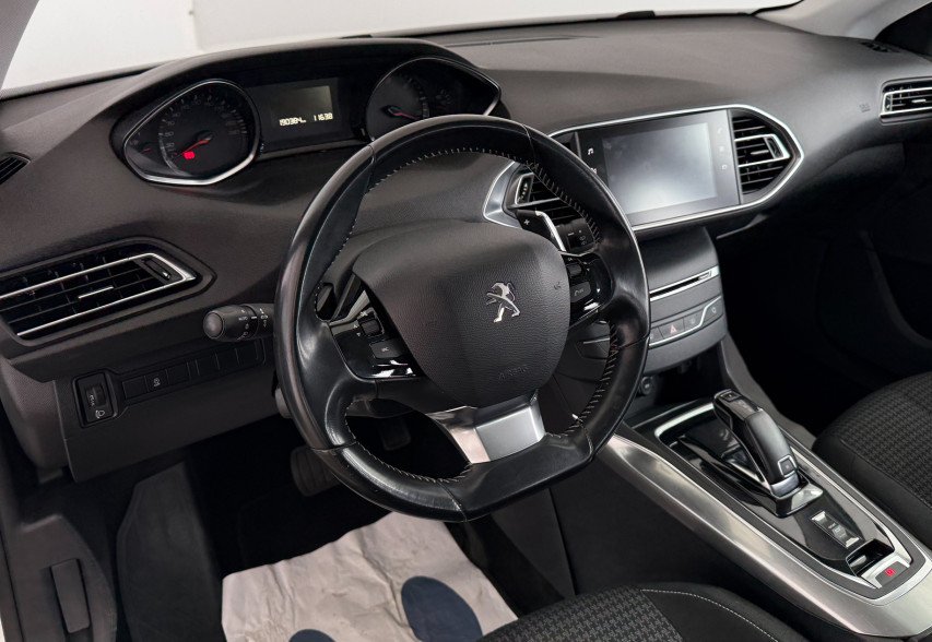 Peugeot 308 2018 Білий