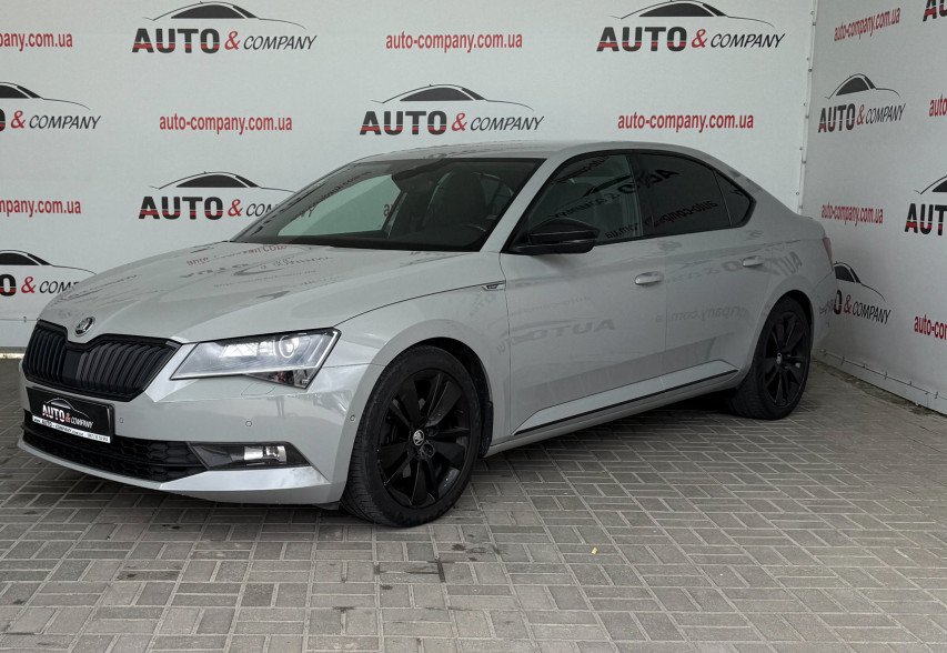 Skoda Superb  2018 сірий