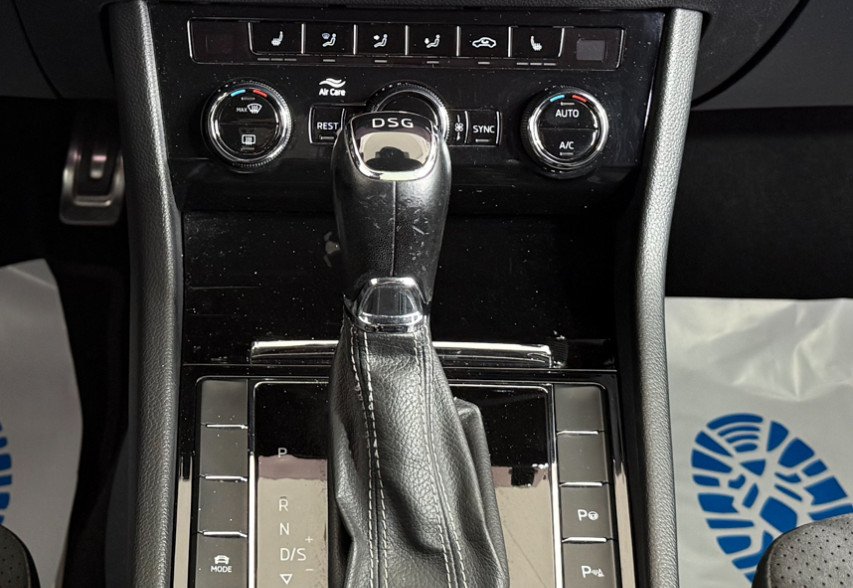 Skoda Superb  2018 сірий