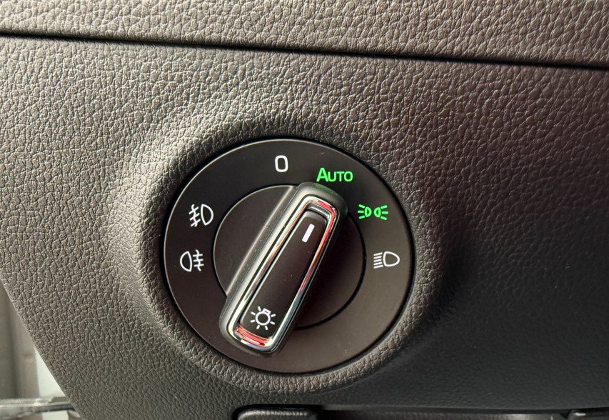 Skoda Superb  2018 сірий