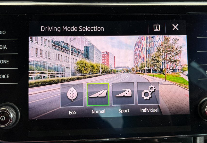 Skoda Superb  2018 сірий