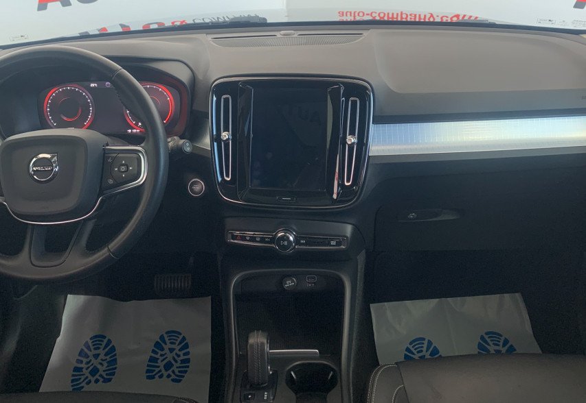 Volvo XC 40 2018 Чорний