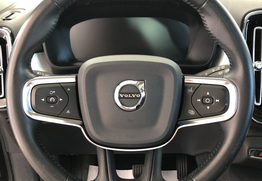 Volvo XC 40 2018 Чорний