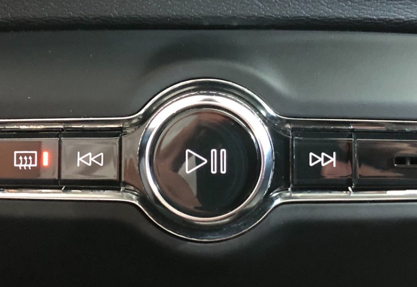 Volvo XC 40 2018 Чорний