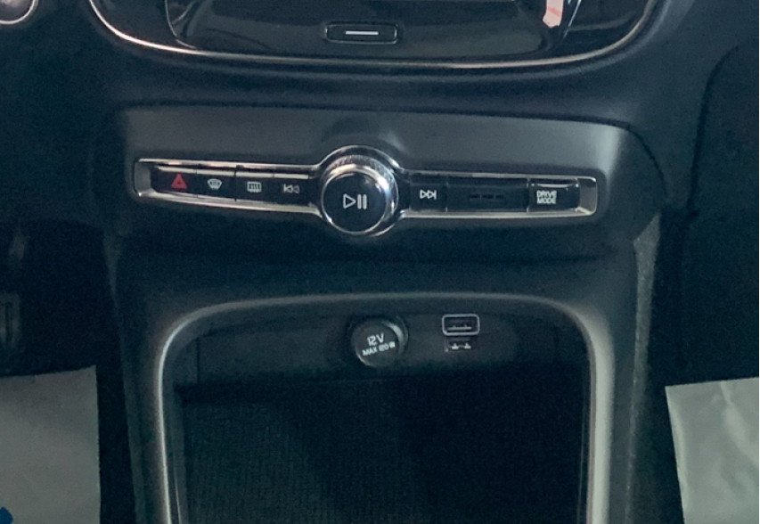 Volvo XC 40 2018 Чорний