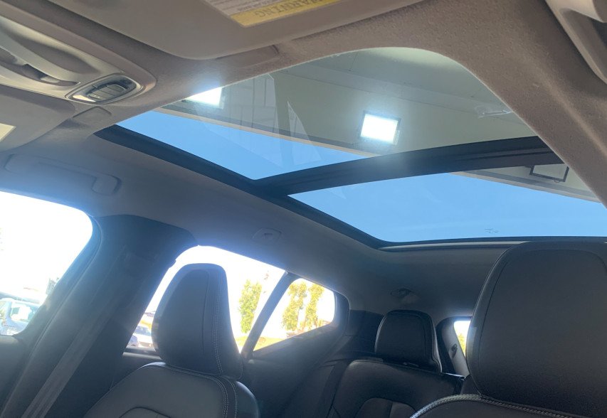 Volvo XC 40 2018 Чорний