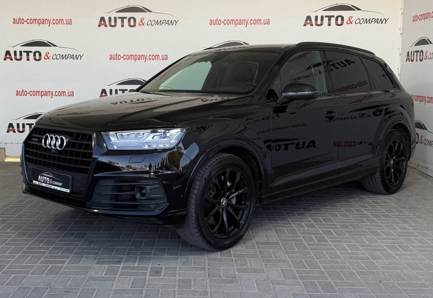 Audi Q7 2018 Чорний