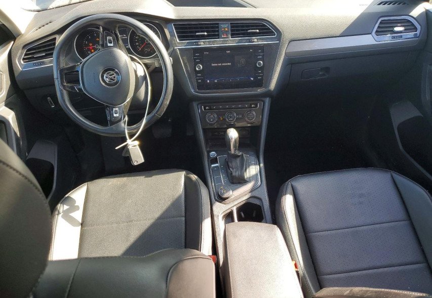 Volkswagen Tiguan  2018 сірий