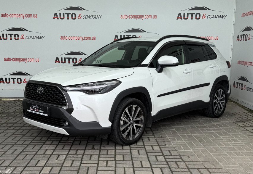 Toyota Corolla Cross  2024 білий