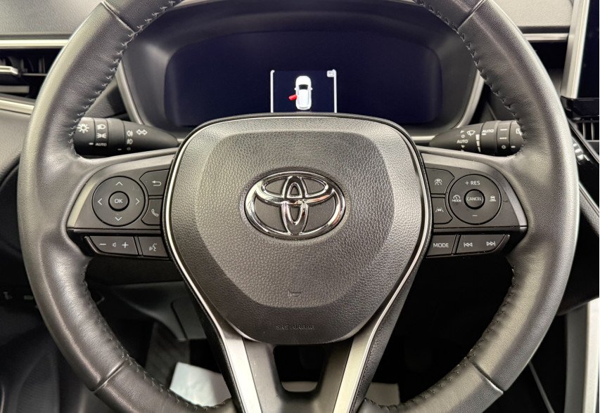 Toyota Corolla Cross  2024 білий