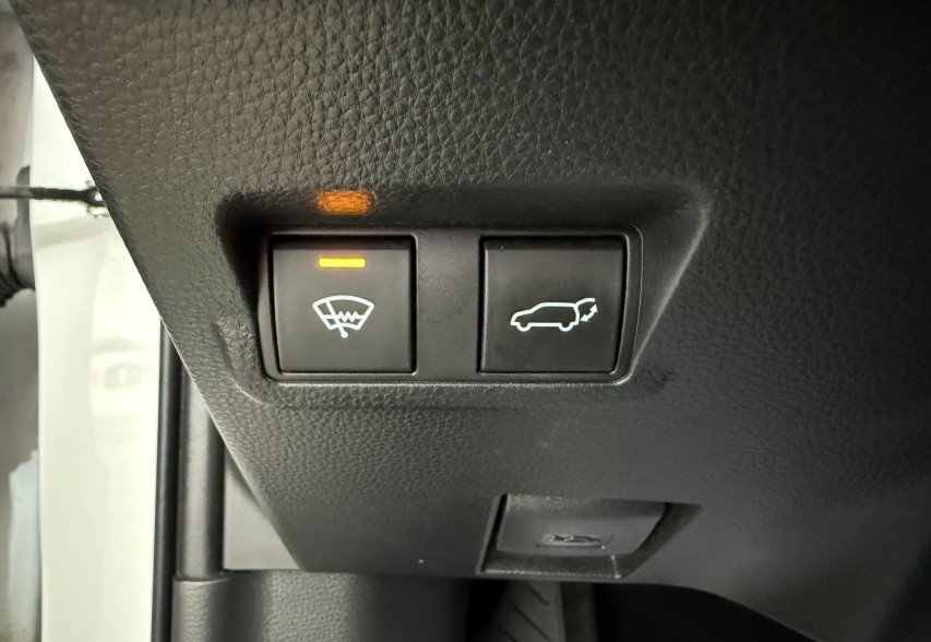 Toyota Corolla Cross  2024 білий