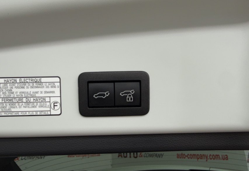 Toyota Corolla Cross  2024 білий