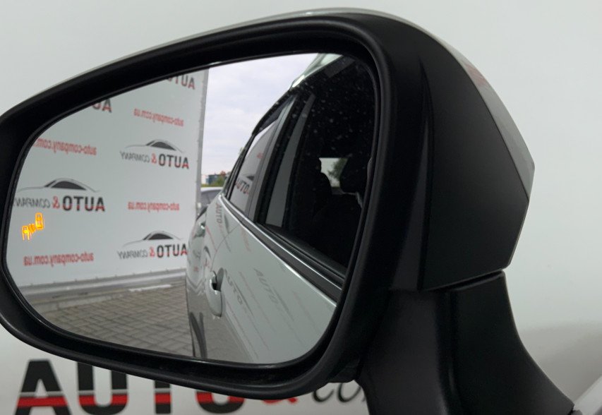 Toyota Corolla Cross  2024 білий