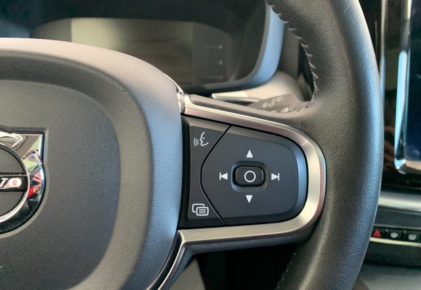 Volvo XC 60 2019 сірий