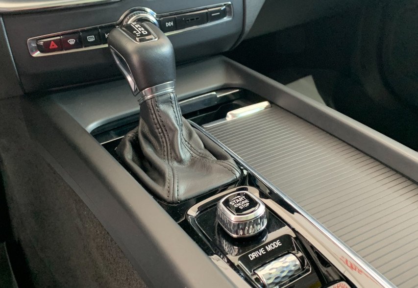 Volvo XC 60 2019 сірий