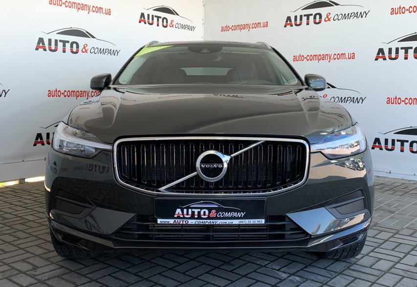 Volvo XC 60 2019 сірий
