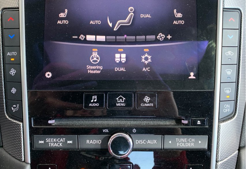 InfinitI Q50 2015 Чорний