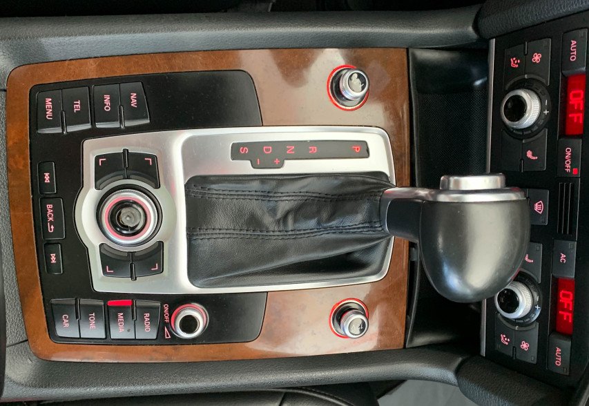 Audi Q7 2011 сірий