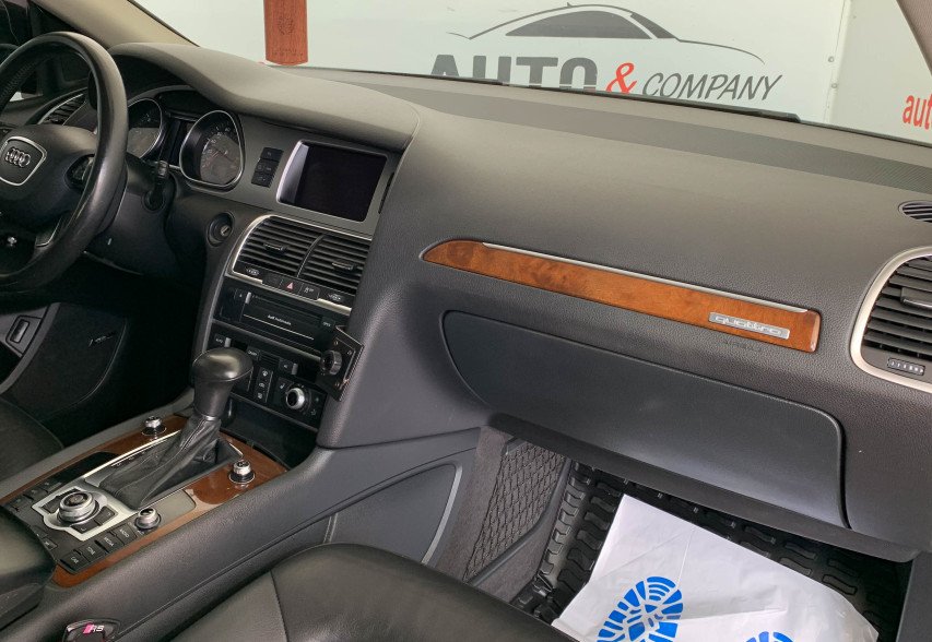Audi Q7 2011 сірий