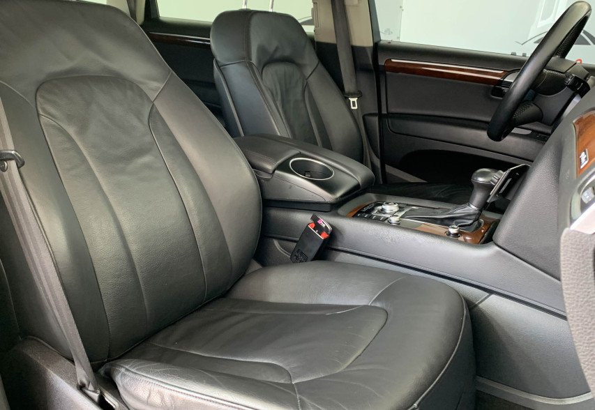 Audi Q7 2011 сірий
