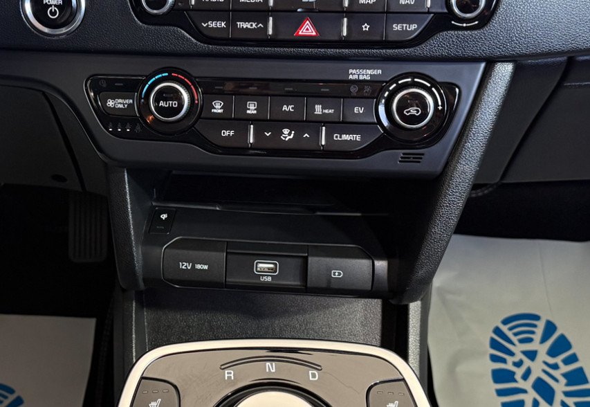 KIa Niro  2019 чорний