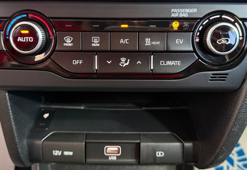 KIa Niro  2019 чорний