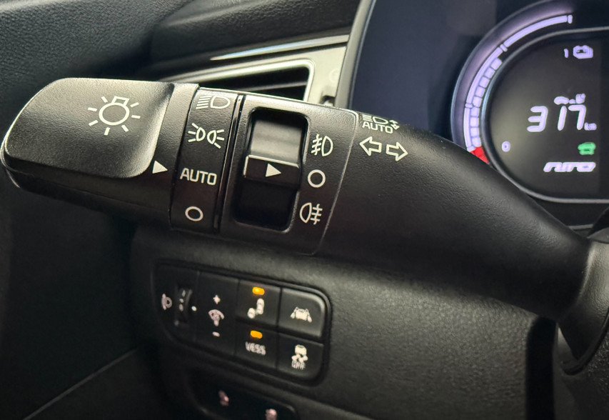 KIa Niro  2019 чорний