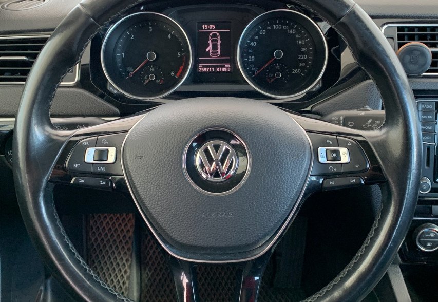 Volkswagen Jetta 2016 Білий