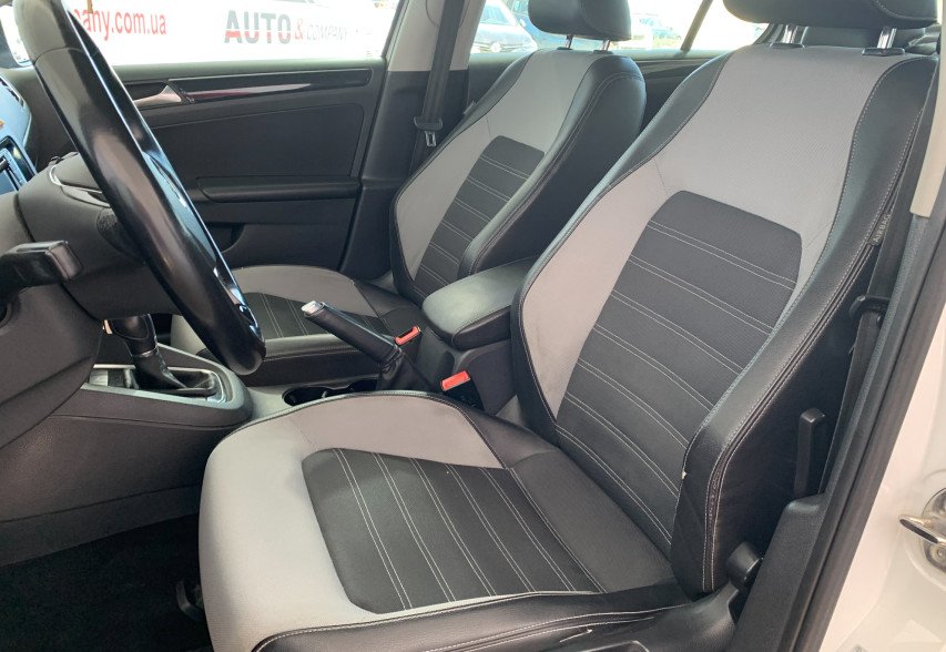 Volkswagen Jetta 2016 Білий